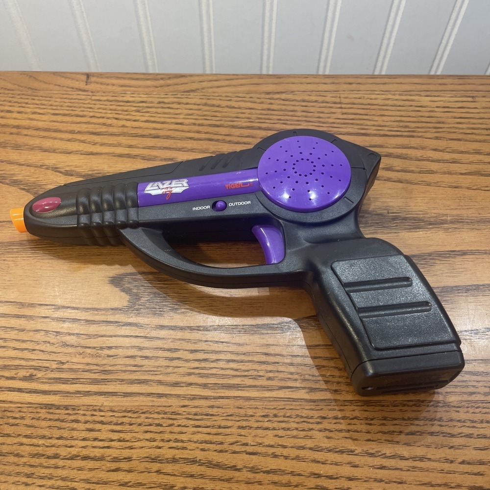 Vtg 1998 Tiger Electronics Lazer Tag Black & Purple Gun Tested Works